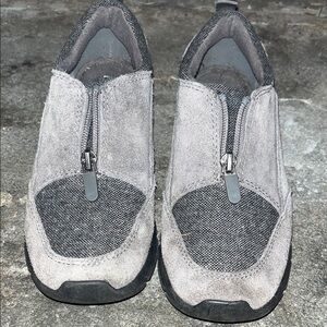Lands' End Women's Gray and Black Loafers